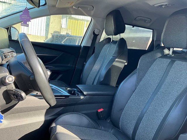 2017 peugeot 5008 personenauto - afbeelding 15 van  43