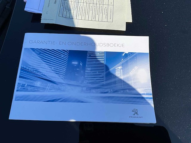 2017 peugeot 5008 personenauto - afbeelding 38 van  43