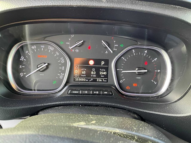 2017 peugeot expert 2.0 - 6 zitplaatsen - blue-hdi premium pack long lichte vrachtwagen - afbeelding 15 van  34