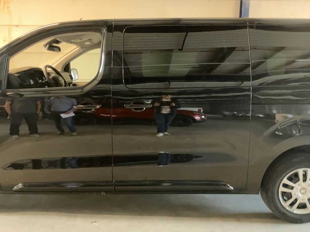 2017 peugeot expert 2.0 - dubbele cabine - blue-hdi premium pack long lichte vrachtwagen - afbeelding 16 van  21