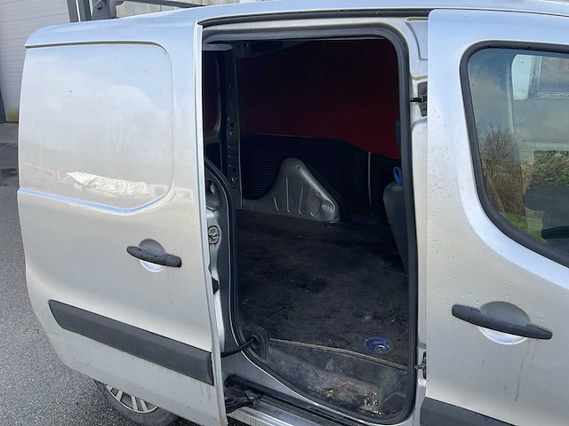 2017 peugeot partner bedrijfswagen - afbeelding 25 van  45