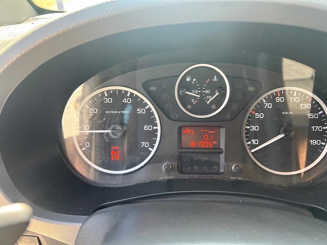 2017 peugeot partner lichte vracht - 3 pers - airco - automaat- euro 6 - afbeelding 17 van  26