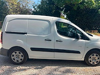 2017 peugeot partner lichte vracht - 3 pers - airco - automaat- euro 6 - afbeelding 23 van  26