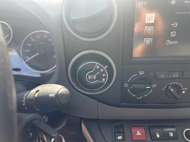 2017 peugeot partner lichte vracht - 3 pers - airco - automaat- euro 6 - afbeelding 16 van  26