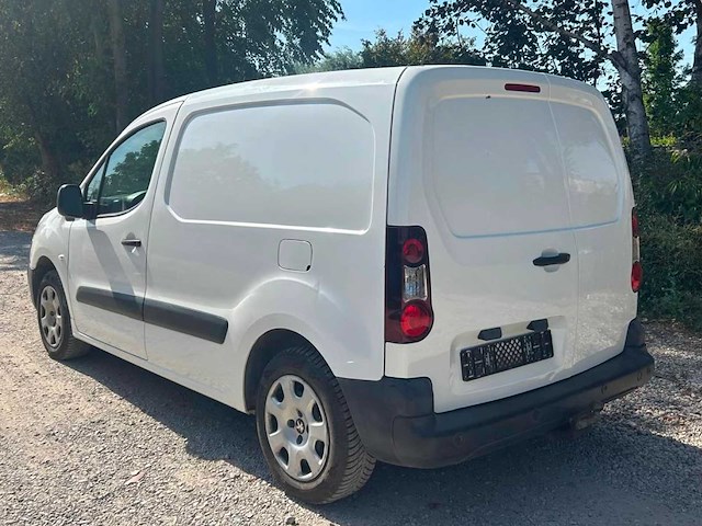 2017 peugeot partner lichte vracht - 3 pers - airco - automaat- euro 6 - afbeelding 20 van  26