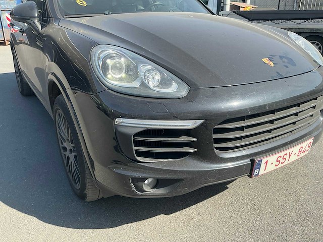 2017 porsche cayenne platinum edition - afbeelding 7 van  8
