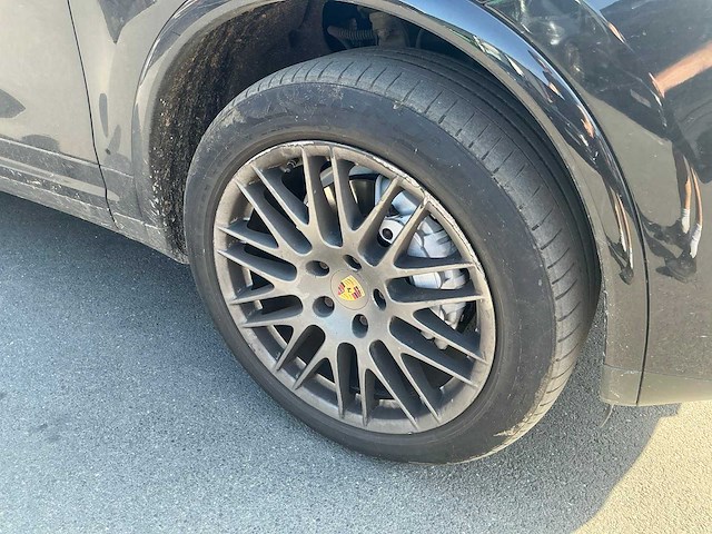 2017 porsche cayenne platinum edition - afbeelding 8 van  8