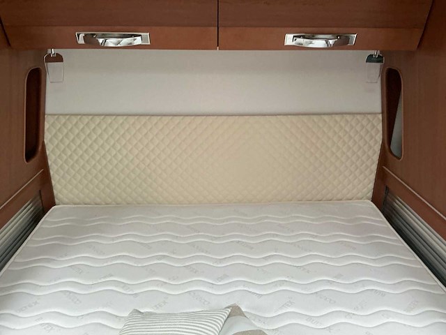 2017 rapido 8096 55 years camper - afbeelding 13 van  34