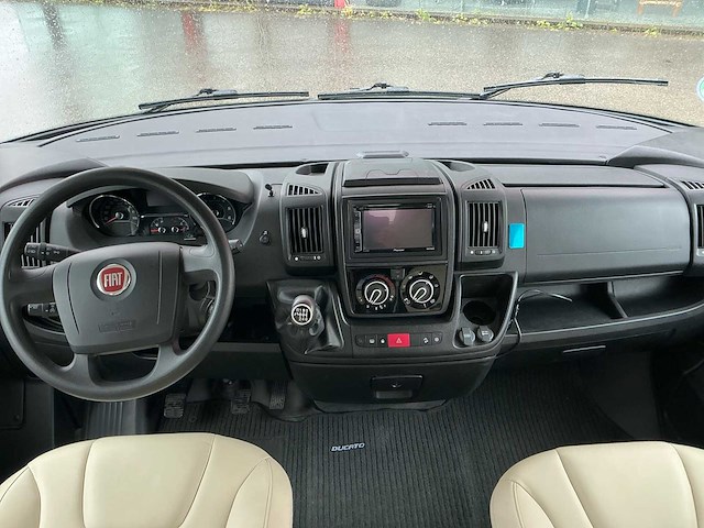 2017 rapido 8096 55 years camper - afbeelding 19 van  34