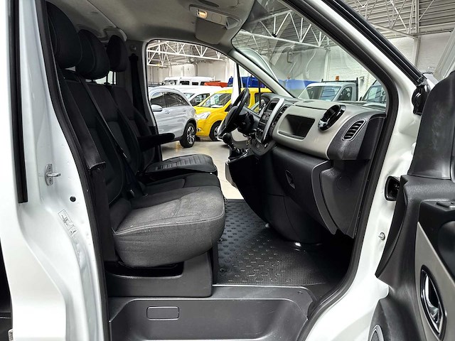 2017 renault trafic dubbele cabine 92.000km - afbeelding 10 van  17