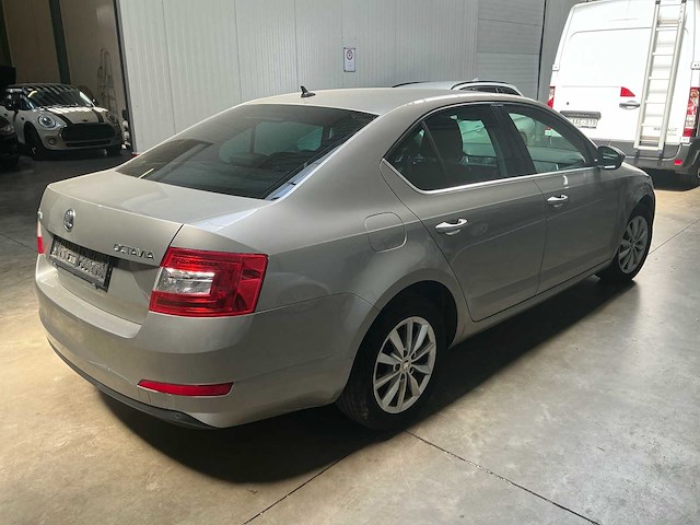 2017 skoda octavia personenauto - afbeelding 24 van  28