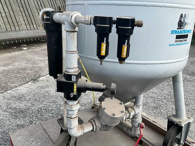 2017 straaltechniek/eferest 98-240ce zandstraler - afbeelding 7 van  29