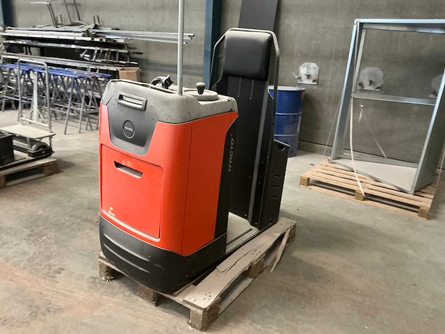 2017 toyota tracto elektrische trekker voor intern transport - afbeelding 1 van  6