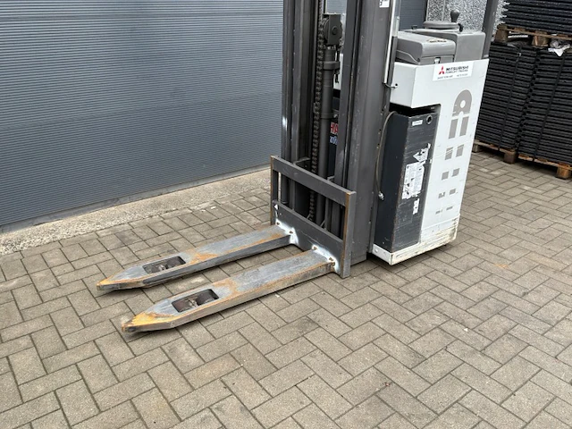 2017 uni carriers a/160sdtfvjn540 reachtruck - afbeelding 18 van  20