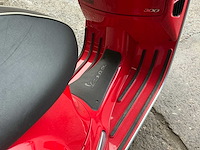 2017 vespa gts super 300 moto scooter - afbeelding 11 van  14