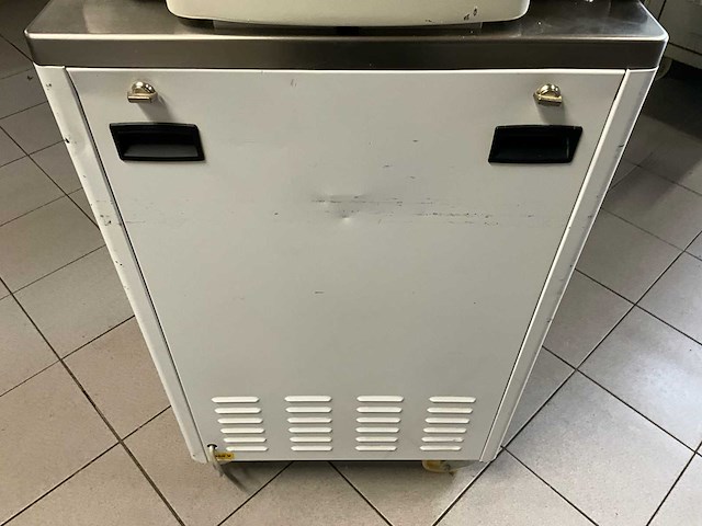 2017 vitella sqg sa 20 automatische deegverdeler + rvs kar deegbakken - afbeelding 3 van  19