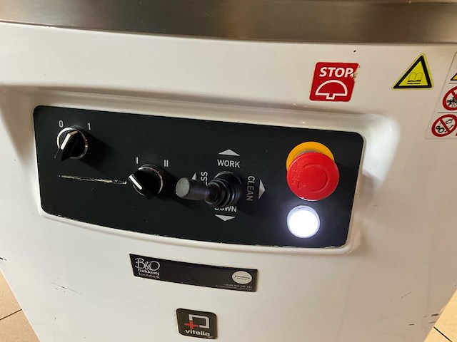 2017 vitella sqg sa 20 automatische deegverdeler + rvs kar deegbakken - afbeelding 9 van  19