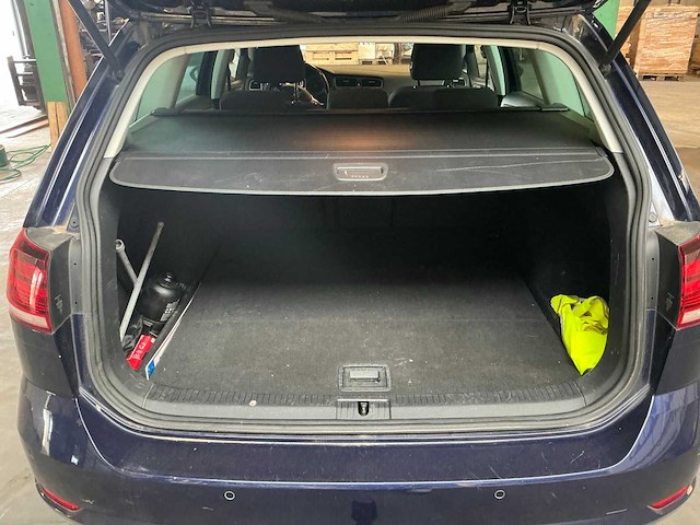 2017 volkswagen golf personenauto - afbeelding 2 van  8
