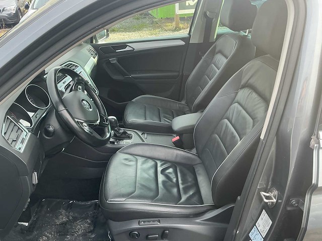 2017 volkswagen tiguan 1.4 tsi dsg blue motiontechnology lounge personenauto - afbeelding 9 van  40