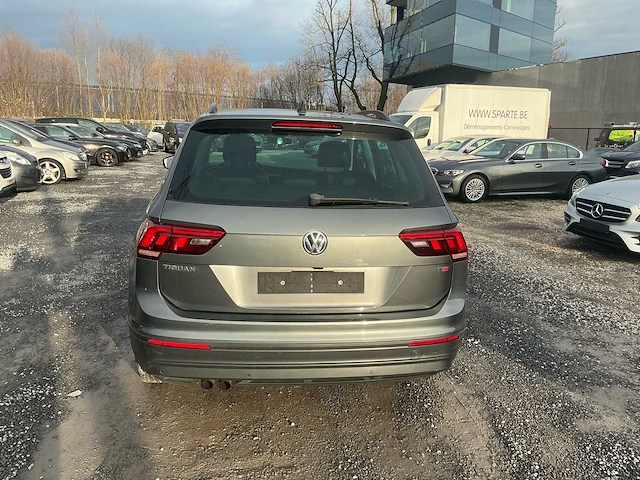 2017 volkswagen tiguan 1.4 tsi dsg blue motiontechnology lounge personenauto - afbeelding 37 van  40