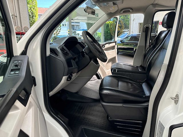 2017 volkswagen transporter kombi 4x4 minibus - afbeelding 16 van  23