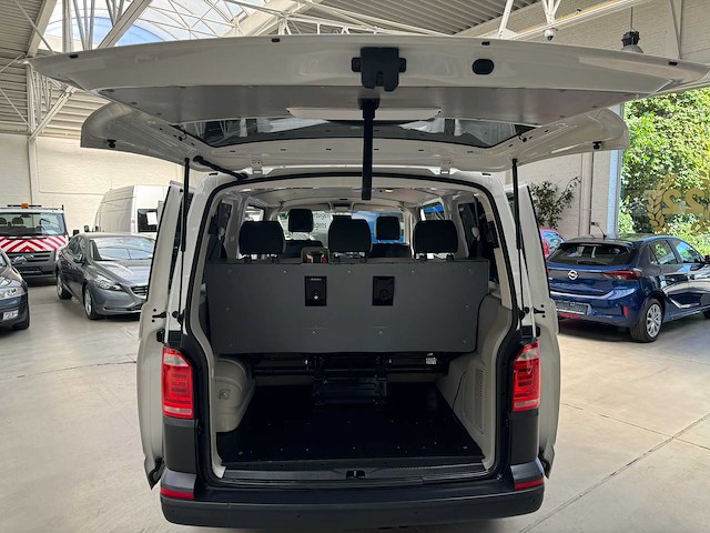 2017 volkswagen transporter kombi 4x4 minibus - afbeelding 21 van  23