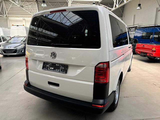 2017 volkswagen transporter kombi 4x4 minibus - afbeelding 2 van  23