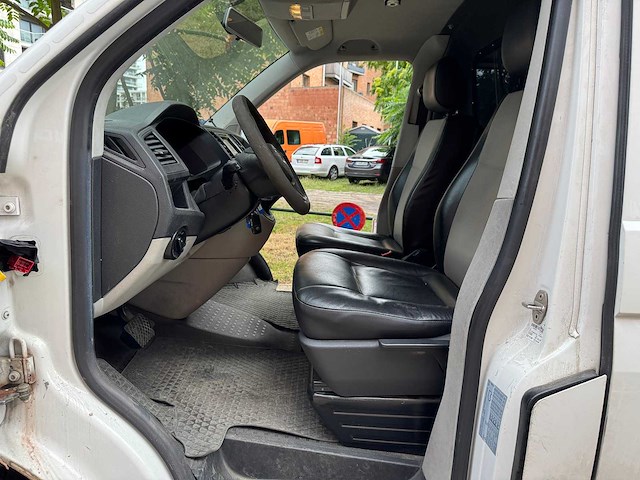 2017 volkswagen transporter kombi - afbeelding 82 van  90