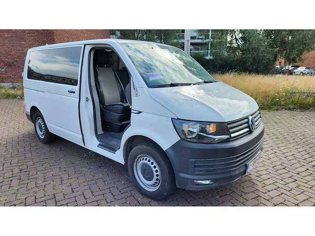 2017 volkswagen transporter kombi - afbeelding 32 van  49