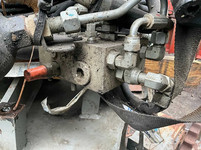 2017 volvo ecrd25d harnas hydraulische verdeelblokken en leidingen - afbeelding 2 van  6
