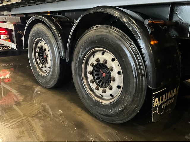 2017 volvo fh vta3t trekker met 2017 royen rs3h4 kraan, oplegger - afbeelding 10 van  55
