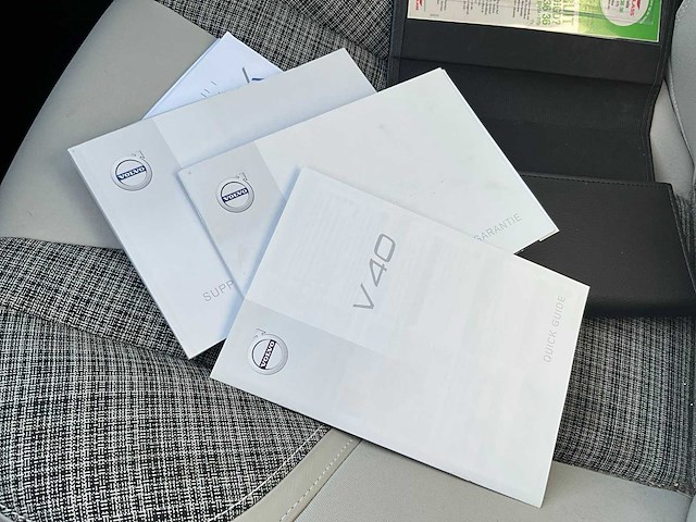 2017 volvo v40 wagen (1165-1032) - afbeelding 20 van  37