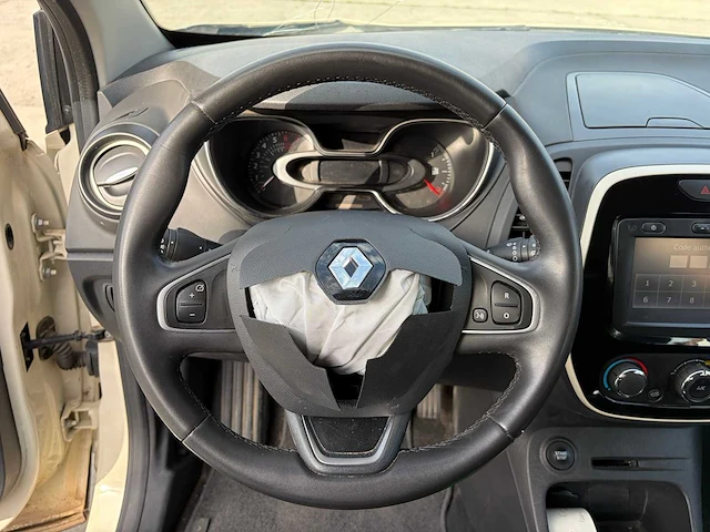 2018 - renault - captur - 0.9i - 12v turbo tce 90 - car - afbeelding 3 van  20