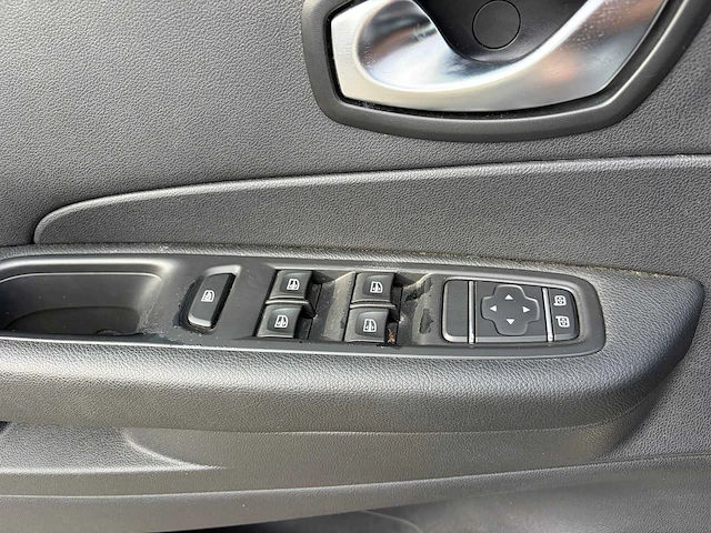 2018 - renault - captur - 0.9i - 12v turbo tce 90 - car - afbeelding 5 van  20