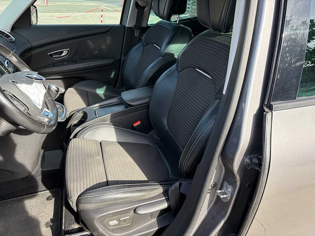 2018 - renault - grand scenic - 7 seats 1.6 dci bose edition - car - afbeelding 9 van  27