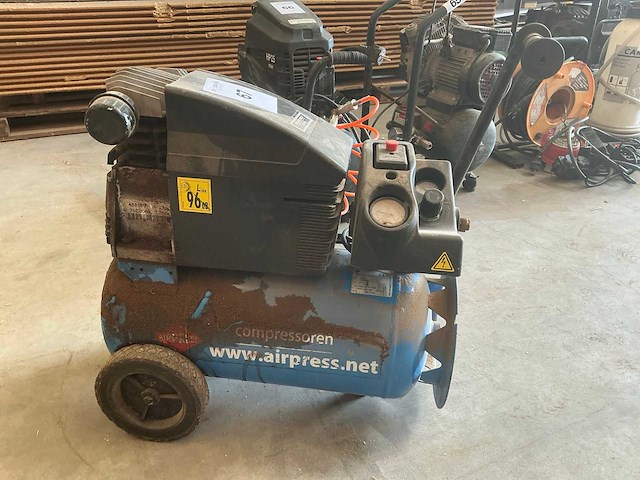2018 airpress h 360/25 verrijdbare luchtcompressor - afbeelding 1 van  6