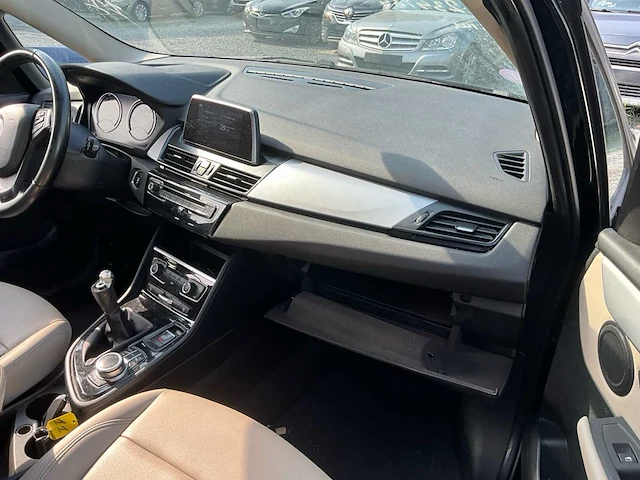 2018 bmw 216i personenauto - afbeelding 20 van  34