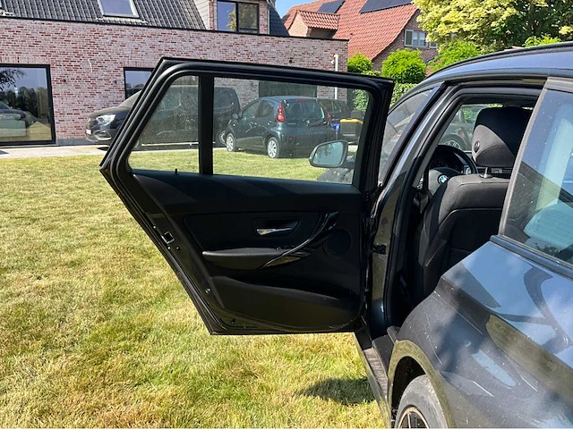 2018 bmw 318d - afbeelding 15 van  39