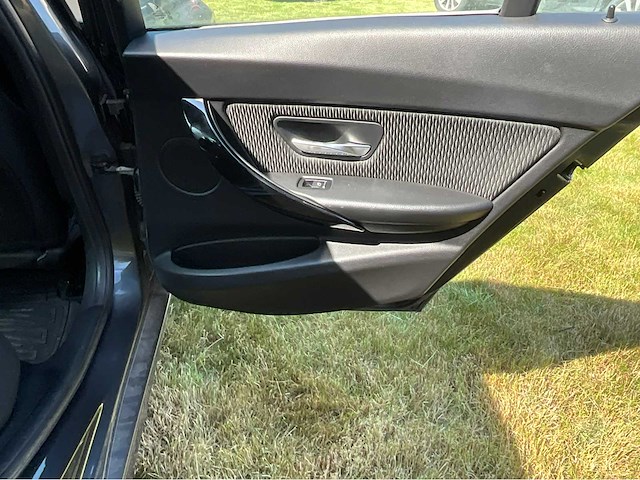 2018 bmw 318d - afbeelding 22 van  39