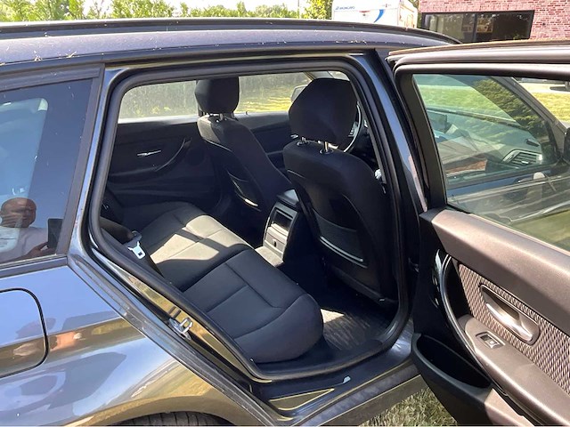 2018 bmw 318d - afbeelding 24 van  39