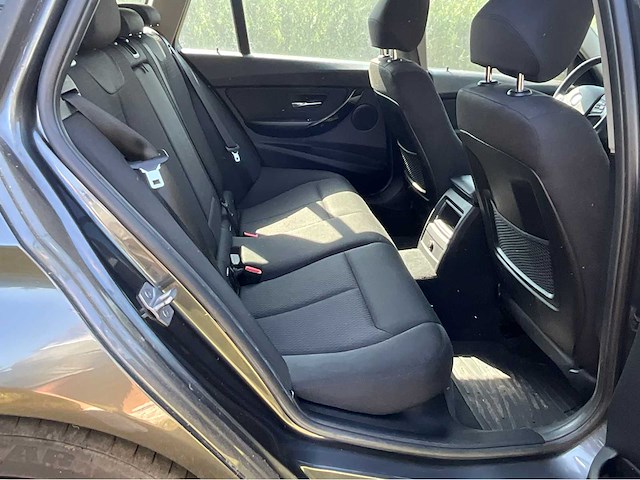 2018 bmw 318d - afbeelding 25 van  39