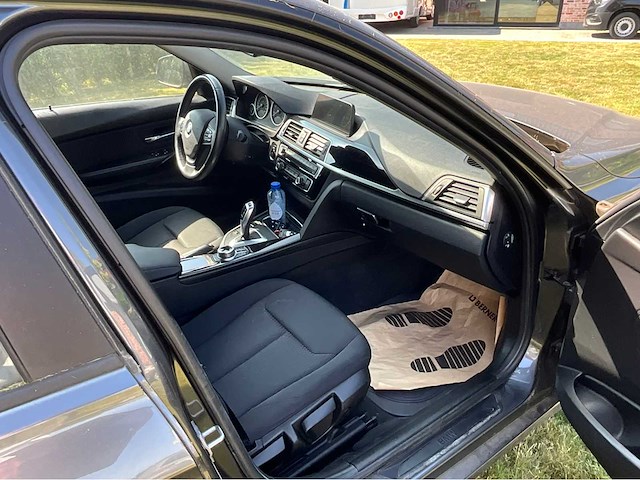 2018 bmw 318d - afbeelding 29 van  39