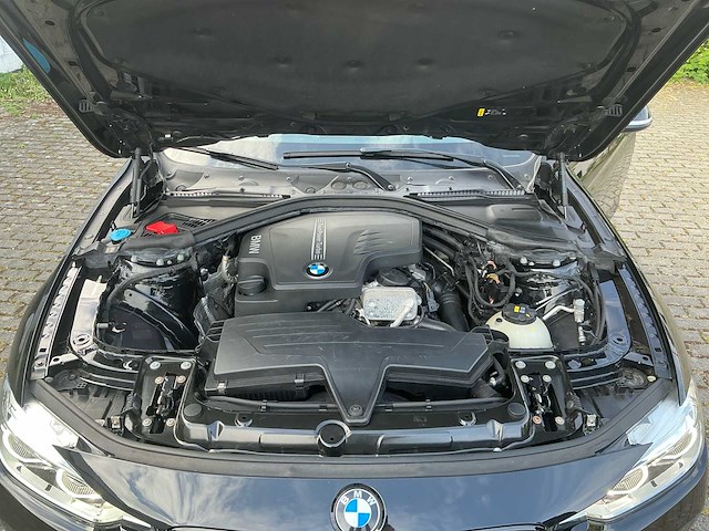 2018 bmw 320i personenauto - afbeelding 14 van  23