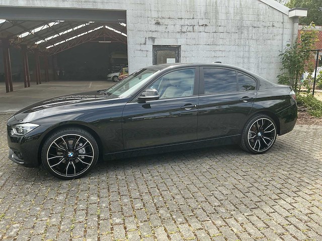2018 bmw 320i personenauto - afbeelding 12 van  23
