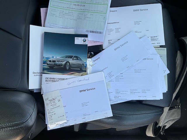 2018 bmw 330e iperformance m pack personenauto - afbeelding 30 van  36