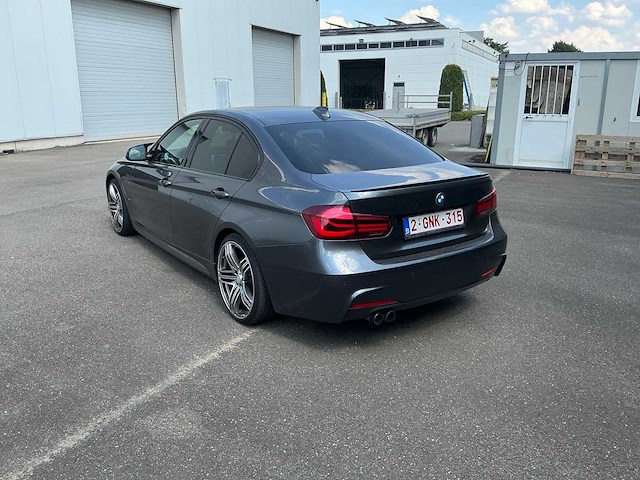 2018 bmw 330e iperformance m pack personenauto - afbeelding 10 van  16