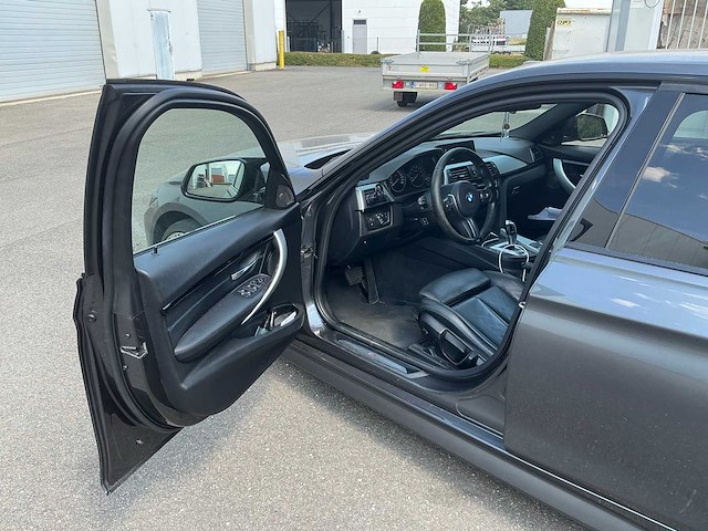 2018 bmw 330e iperformance m pack personenauto - afbeelding 5 van  39