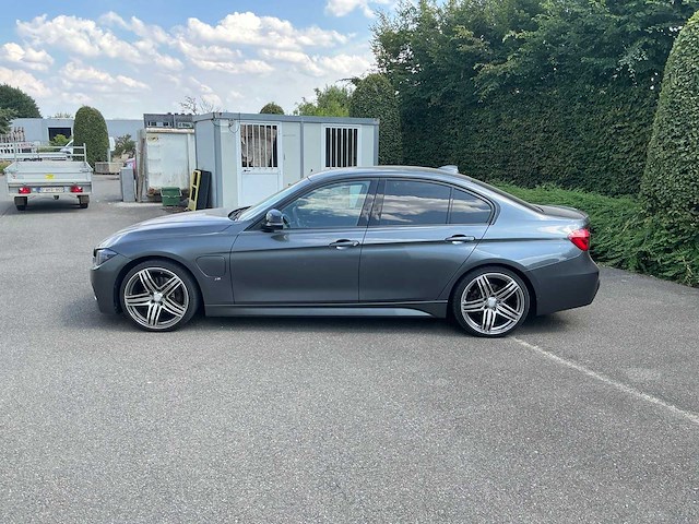 2018 bmw 330e iperformance m pack personenauto - afbeelding 12 van  39