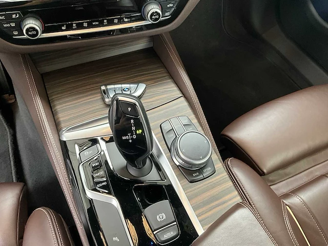 2018 bmw 520d - afbeelding 2 van  27