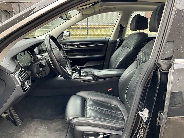 2018 bmw 630d luxury line - afbeelding 18 van  59